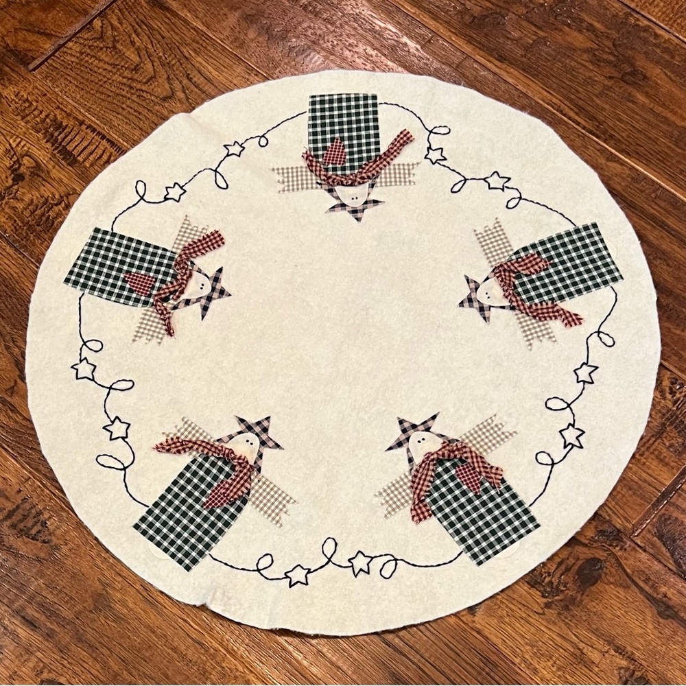 🎉LAST DROP🎉Festive Angel Holiday Stitched Tree Mat or Table Topper